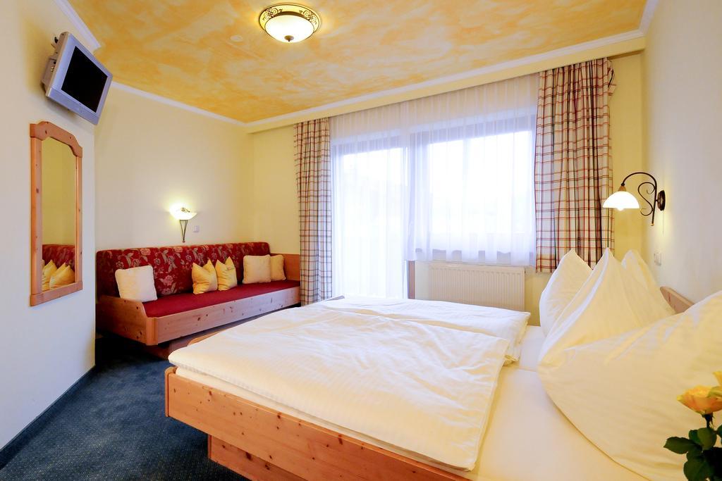 Pension Edelweiss Sankt Johann im Pongau Room photo